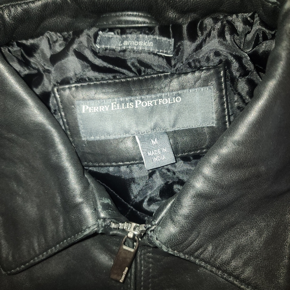 Leather jacket - Picture 4 of 6
